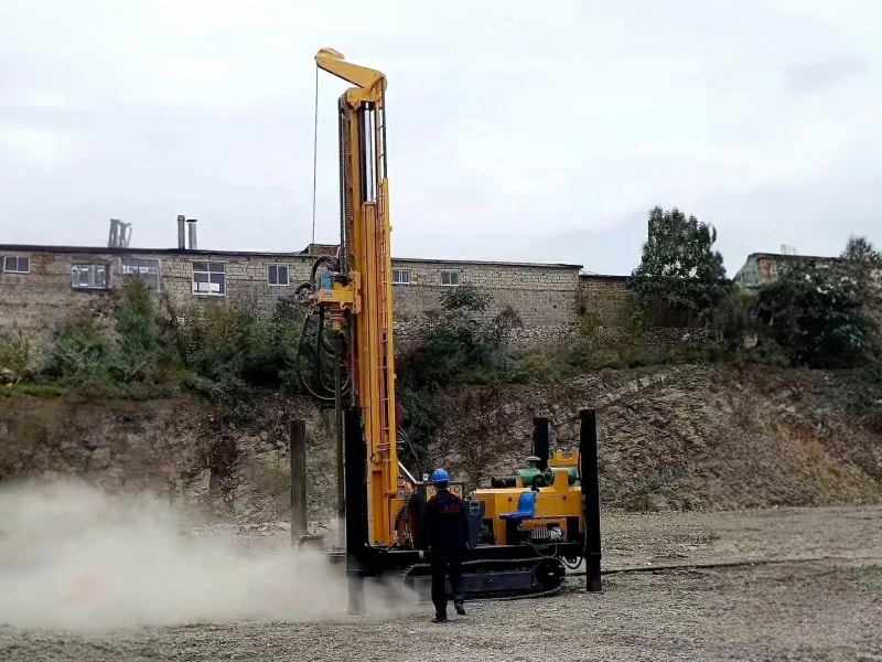 Perforadora para pozos de agua KW200R